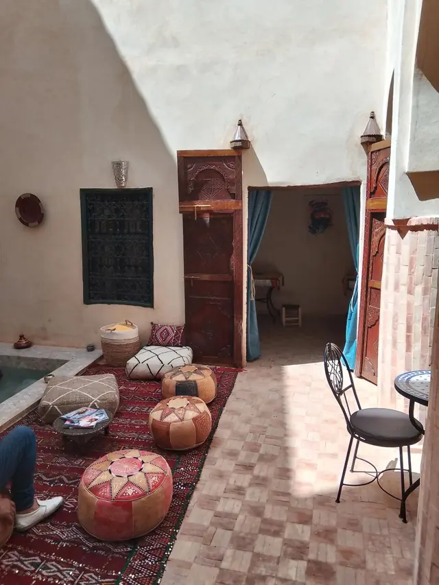 lounge