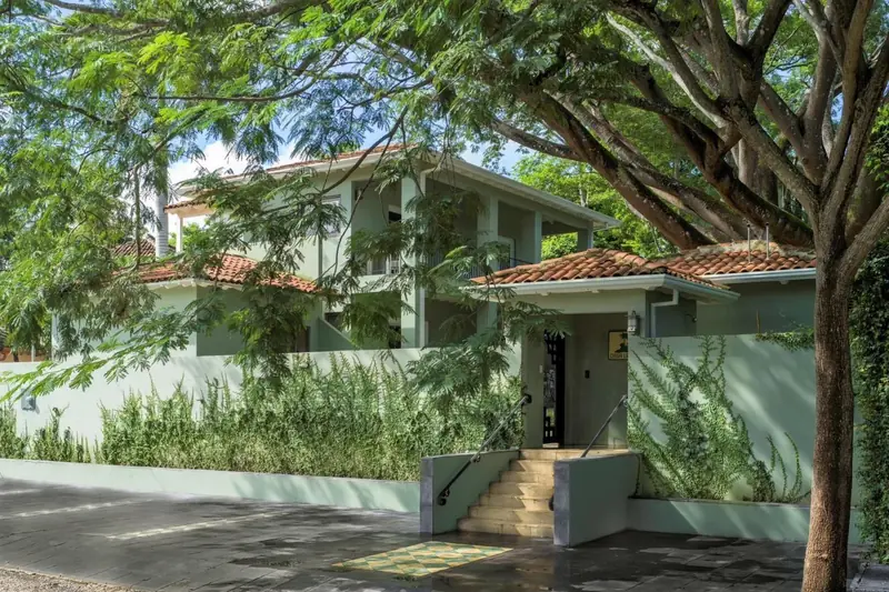 Casa Leona Hotel