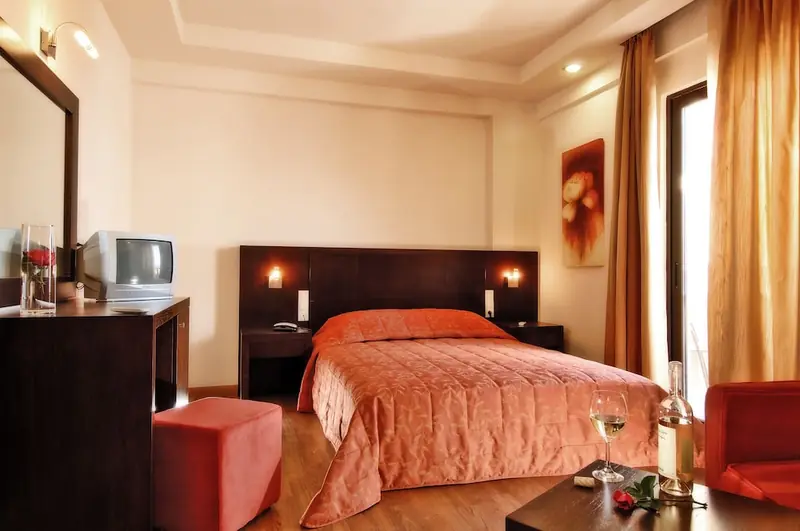 Eva Mare Hotel & Suites