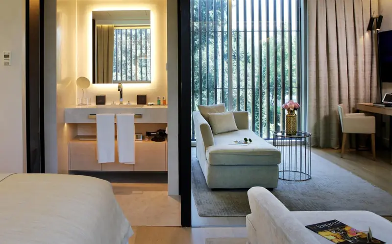 hotel room