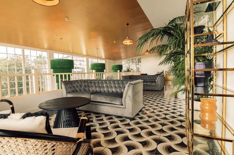 lounge