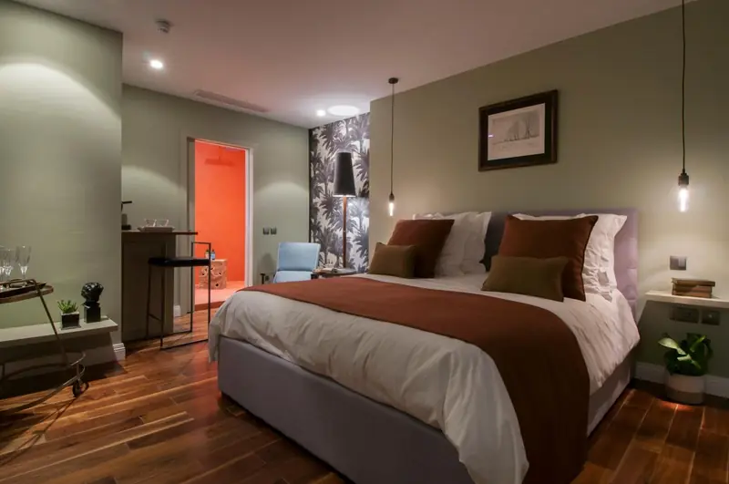 hotel room