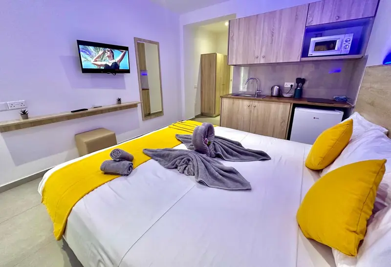 Sun Plaza Suites