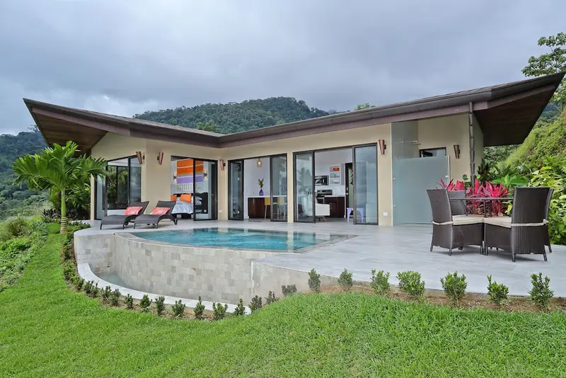 Golden Pineapple Villas
