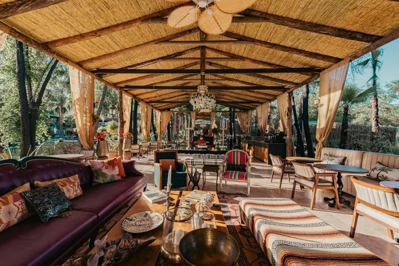 lounge