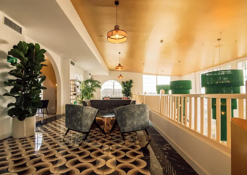 lounge