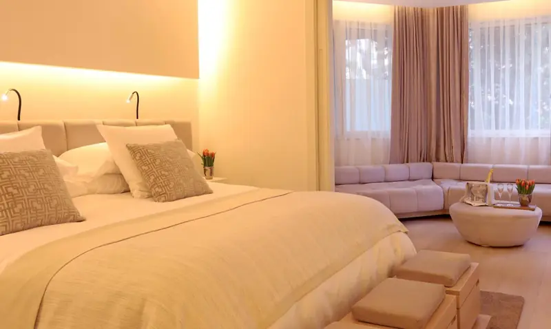 hotel room